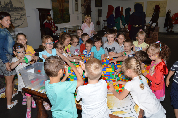 Zdjęcie z&nbsp;rozpoczęcia warsztatów twórczych 