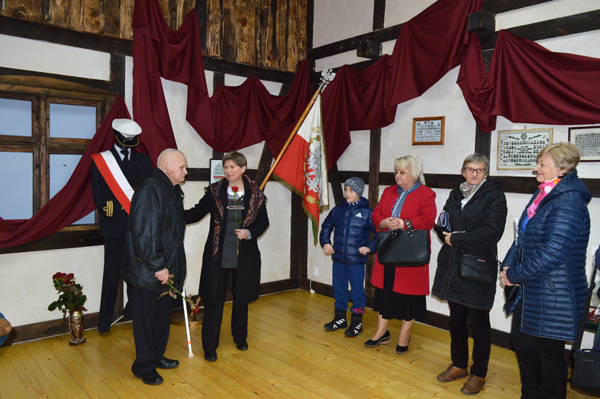 Otwarcie wystawy "Archiwalia i&nbsp;pamiątki z&nbsp;zasobów lokalnego środowiska kombatanckiego"